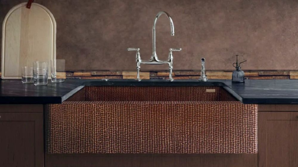 SoLuna Copper Farmhouse Sink